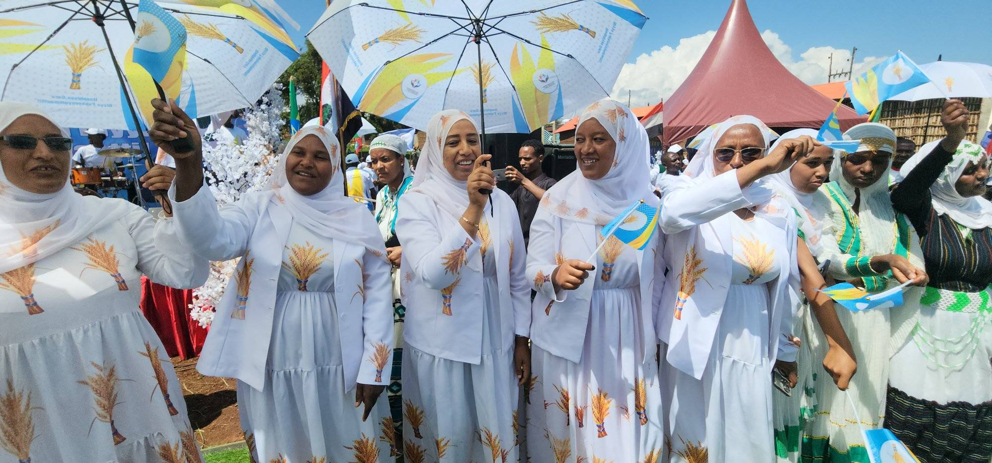 Itoophiyaa Gara Biyya Fakkeenyummaatti ! - Image 1