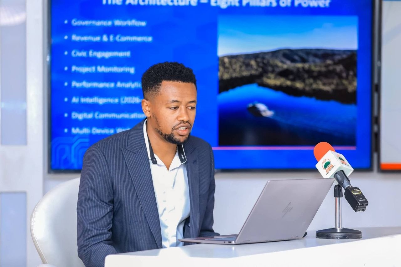 "Imalli dijitaala Itoophiyaa guddina damee dijitaalaa addunyaan keessa jirtuun dorgomaa ta'aa jira." Obbo Hayiluu Addunyaa. - Image 1