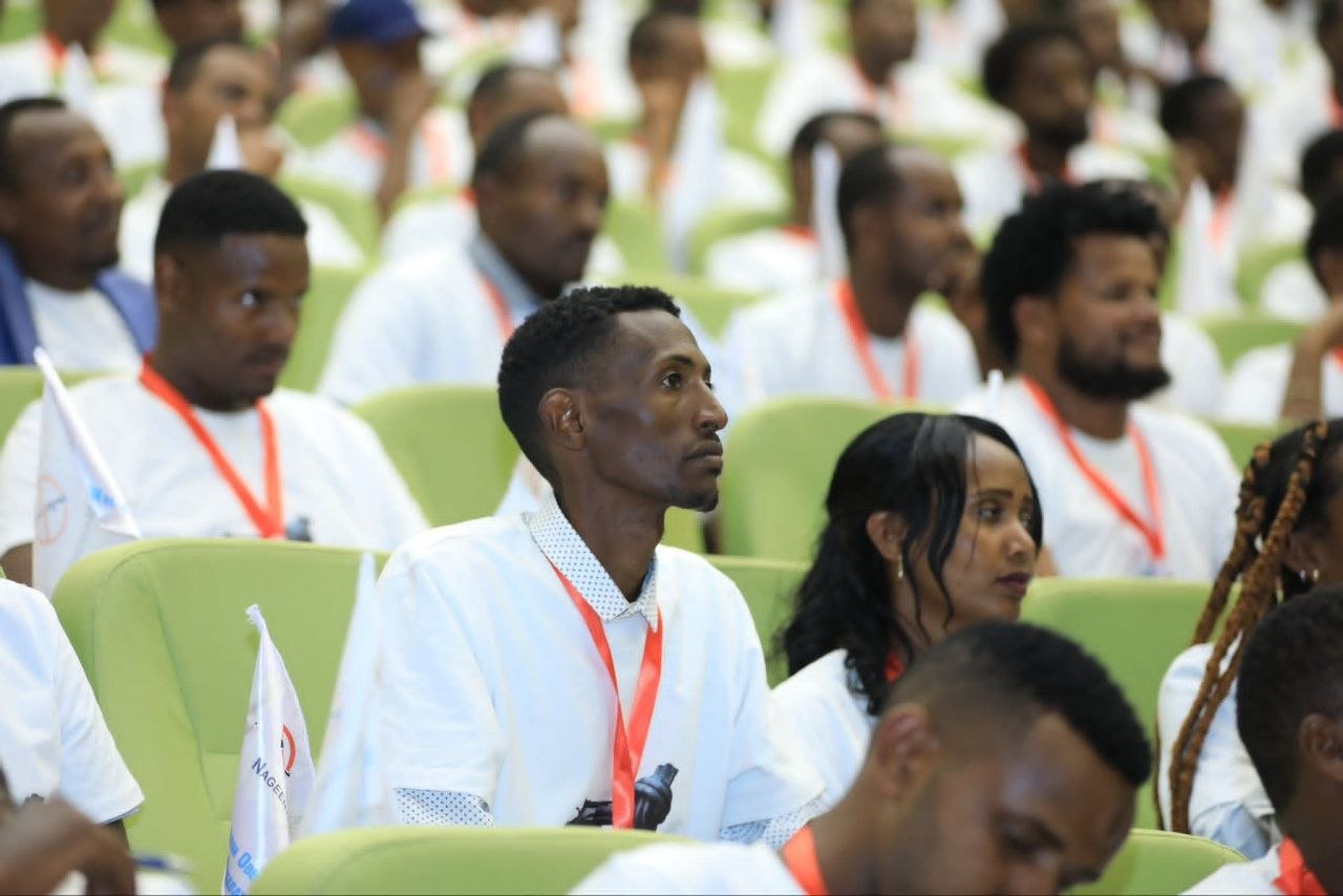 "Mootummaan Naannoo Oromiyaa nageenyi qe'ee Ummata Oromoo mirkaneessuuf waan barbaachisu hunda gochuuf qophiidha. Obbo Shimallis Abdi-Pireezidaantii Mootummaa Naannoo Oromiyaa." - Image 2