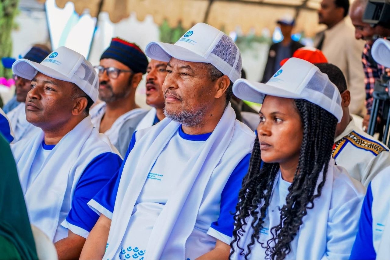 "Siidaan Bitootessa 24 bara 2010 wareegama qaalii kaffalameen dhaabame, biyya keenyaaf qofa osoo hin taane gaanfa Afriikaaf boqonnaa haaraa saaqe." Obbo Isheetuu Sirneessaa - Image 4