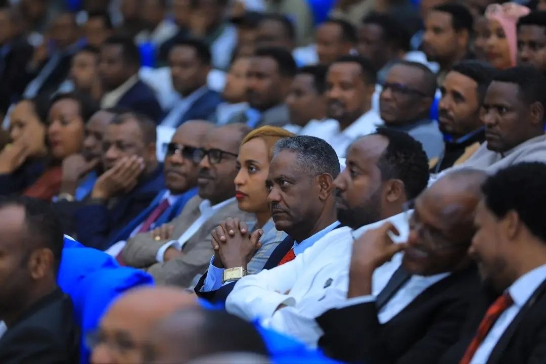 "Humna namaa fi carraawwan misoomaa qindoominaan fayyadamuun badhaadhina mirkaneessinee waan hundaan of danda'uu qabna.''Obbo Shimallis Abdiisaa, PMNO  - Image 7