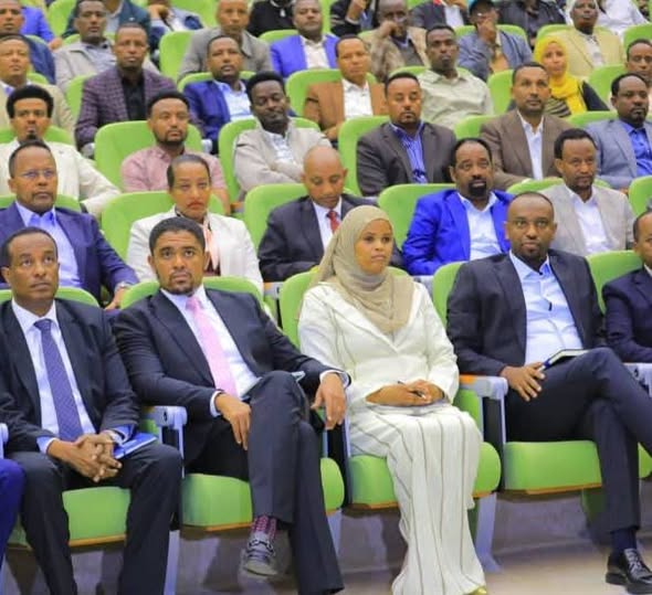 "Mootummaan Naannoo Oromiyaa Jijjiirama Qabsoo Sabaan Argame Gulantaa Itti Aanutti Ceesisuuf Waggoottan Shanan Darban Diinagdee,Barnootaafi Teeknoloojii Irratti Hojjechaa Ture." Obbo Shimallis Abdiisaa - Image 4