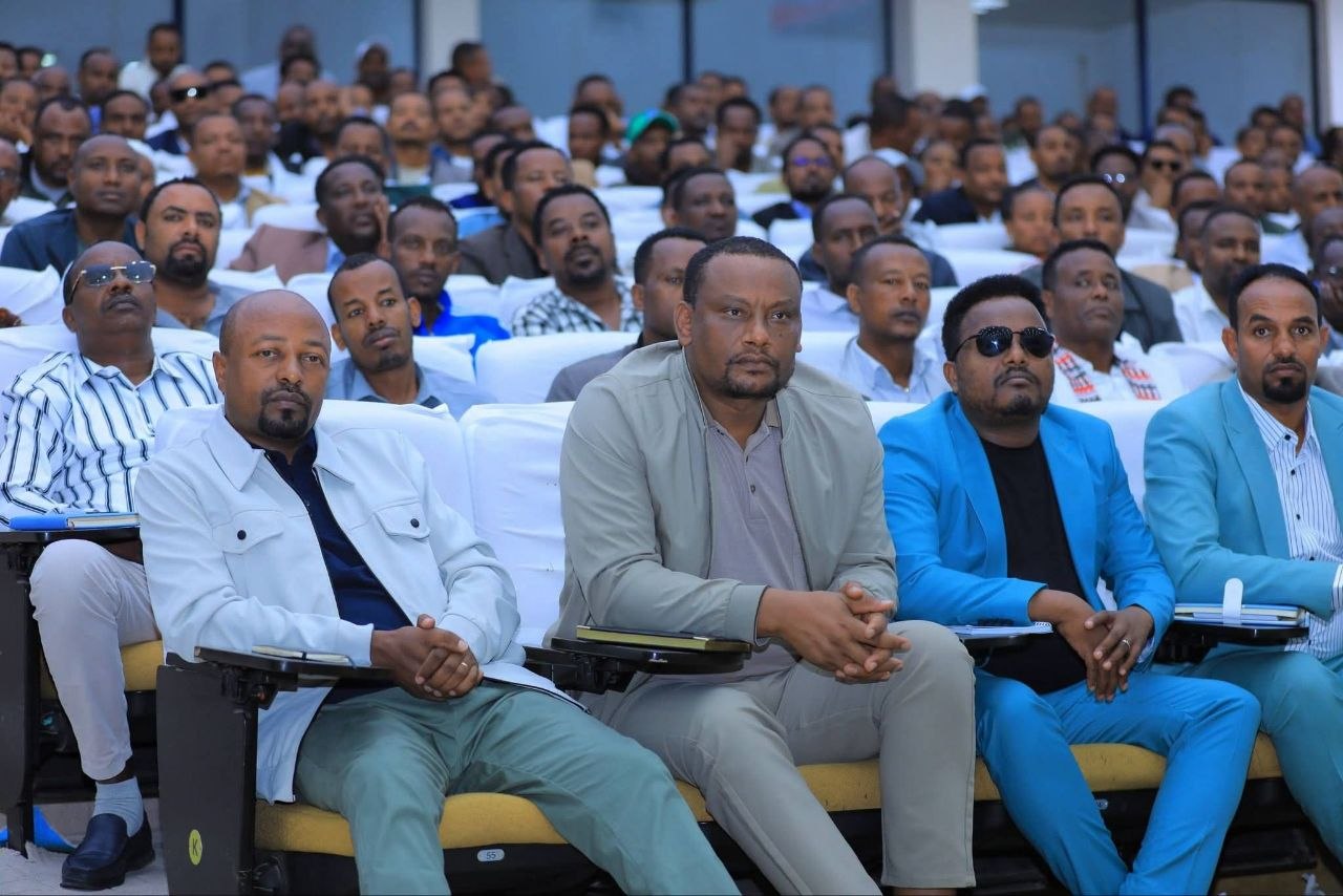 "Humna namaa fi carraawwan misoomaa qindoominaan fayyadamuun badhaadhina mirkaneessinee waan hundaan of danda'uu qabna.''Obbo Shimallis Abdiisaa, PMNO  - Image 6