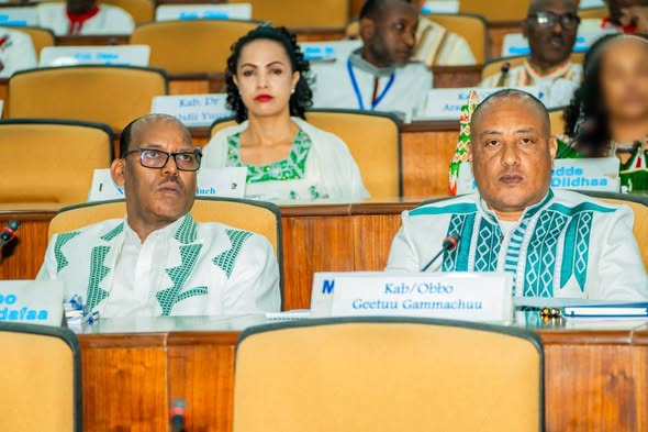 The influx of domestic tourists has reached over 15 million in the past six months due to the government's attention to the tourism sector. - Image 2