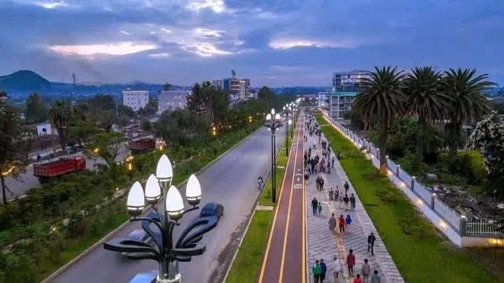 Magaalonni  Keenya Kaleessa Dagataman, Har’a Giddu Gala Badhaadhinaa ta'aa jiru!  - Image 1