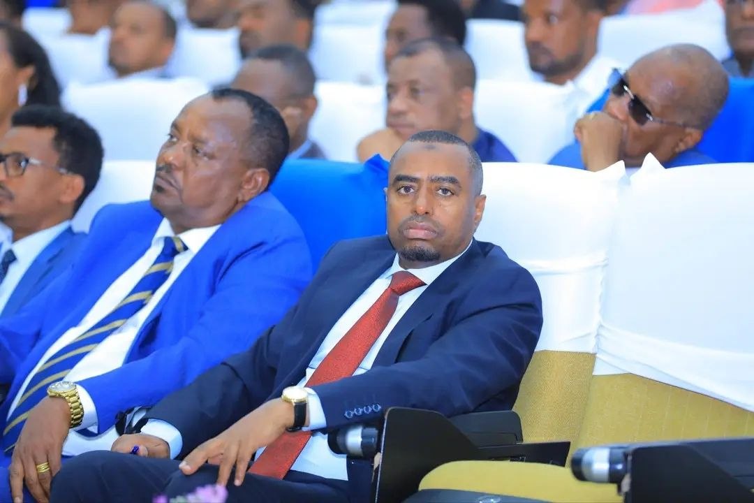 "Humna namaa fi carraawwan misoomaa qindoominaan fayyadamuun badhaadhina mirkaneessinee waan hundaan of danda'uu qabna.''Obbo Shimallis Abdiisaa, PMNO  - Image 9